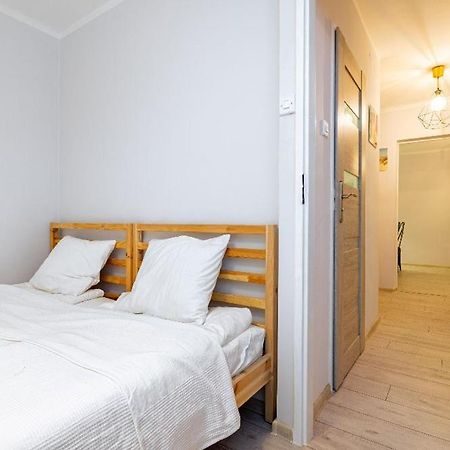 Rooms In The Centrum Of Warschau Buitenkant foto