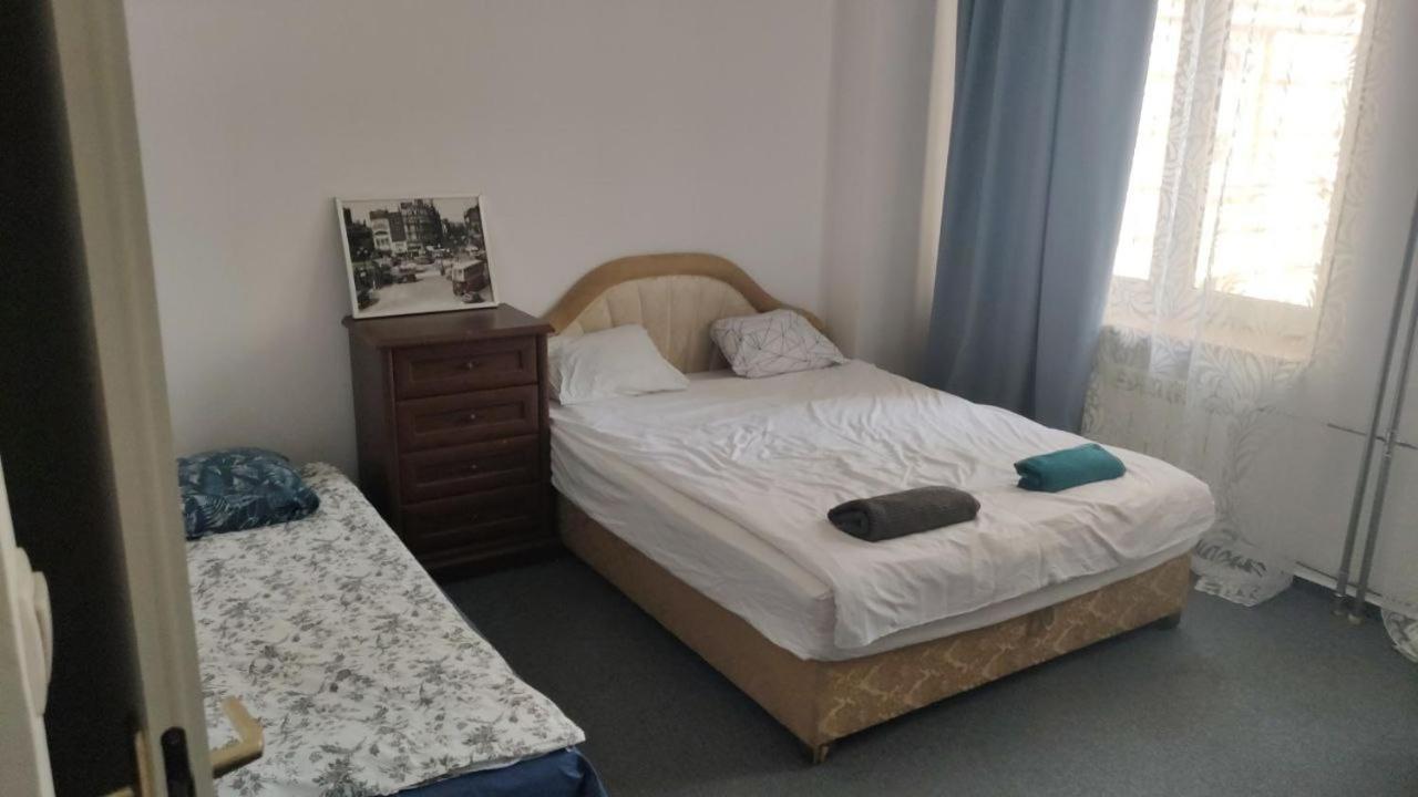 Rooms In The Centrum Of Warschau Buitenkant foto